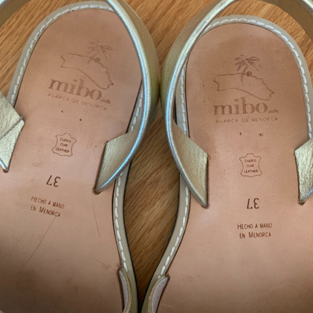 Mibo Avarcas Women's Metallic Gold Leather Slingback Sandals - Picture 6 of 9